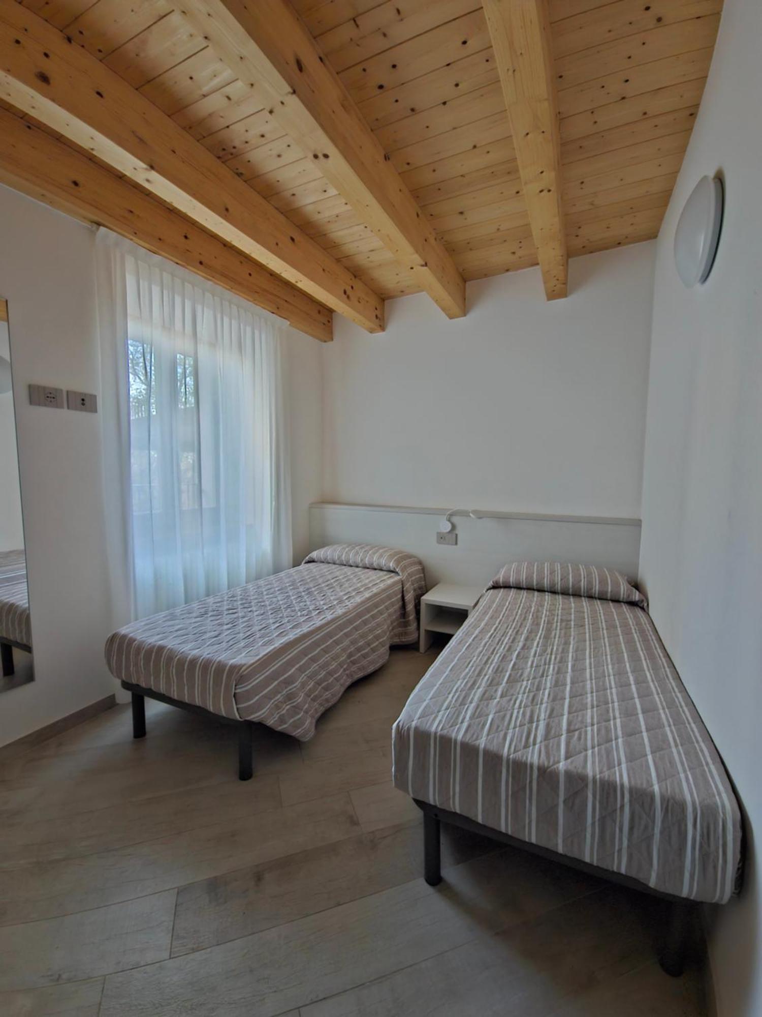 Casa Antico Borgo - Appartamento 1 Ассенца-ди-Бренцоне Экстерьер фото